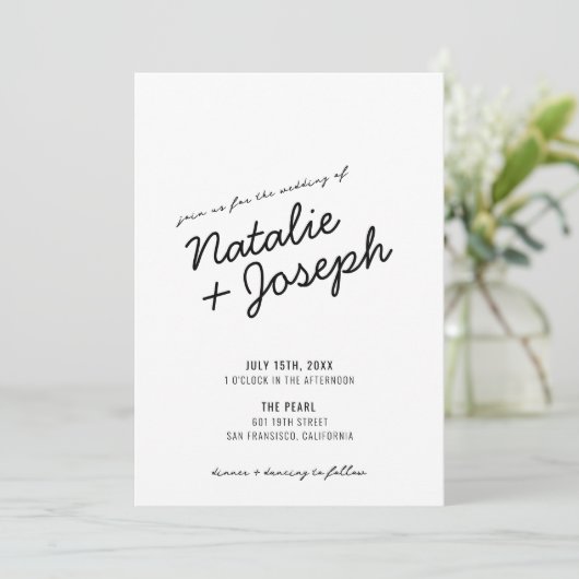 Moderne Retro Fun Whimsical Script Wedding Invitat Einladung (Stehend Vorderseite)