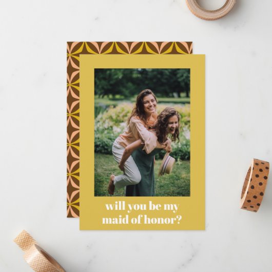 Moderne Retro-Gelbe Trauzeugin Mitteilungskarte (Vorderseite/Rückseite Beispiel)