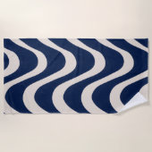 Moderne Retro Summer Blue Waves Streifen Strandtuch (Vorderseite)