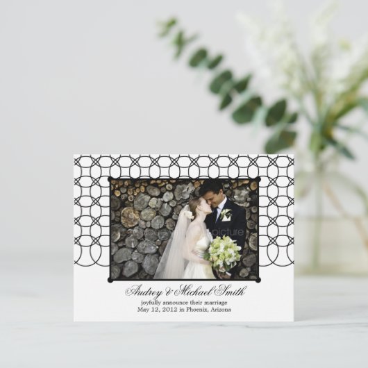 Moderne Rings Wedding Ankündigung/Save the Date Ankündigungspostkarte (Stehend Vorderseite)