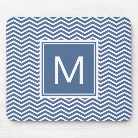 Moderne Riverside Blue Chevrons und Monogram Mousepad (Vorne)