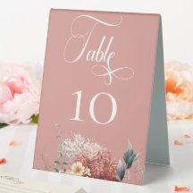 Moderne romantische Hochzeit im Rosa Garten