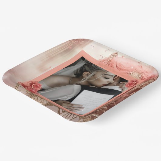 Moderne romantische Hochzeit Pappteller (Gewinkelt)