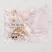 Moderne romantische Hochzeitsringe Save the Date Ankündigungspostkarte (Rückseite)
