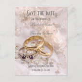 Moderne romantische Hochzeitsringe Save the Date Ankündigungspostkarte (Vorderseite)