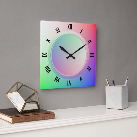 Moderne römische Zahlen und Fun Pastel Rainbow Dis Quadratische Wanduhr (Büro)