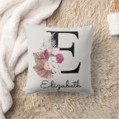 Moderne rosa florale Initiale E Kissen (Decke)