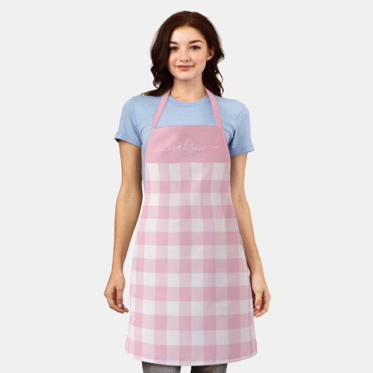 Moderne rosa Gingham-Skriptbezeichnung Schürze (Getragen)