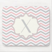 Moderne rosa, graue, Elfenbeinfarben Zickzack Must Mousepad (Vorne)