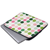 Moderne rosa grüne Polka-Punkte Muster Monogramm Laptopschutzhülle (Vorne Knopf)
