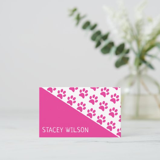 Moderne rosa Hundeschwalbe oder Pet Groomer Visitenkarte (Stehend Vorderseite)