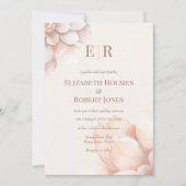 Moderne Rosa Mousse Petals Monogram Wedding Einladung (Vorderseite)