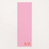 Moderne rosa orangefarbene Monogramm-Initialen Per Yogamatte (Vorderseite)
