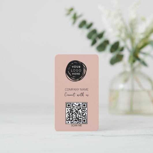 Moderne rosa QR Code Social Media Visitenkarte (Stehend Vorderseite)