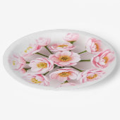 Moderne rosa Ranunculus-Oster-Papierplatten Pappteller (Schrägansicht)