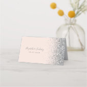 Moderne, rosa, silberfarbene Glitzer Edge Wedding Platzkarte (Rückseite)