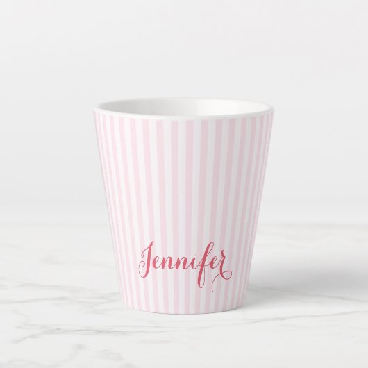 Moderne rosa Streifen Eleganter Typografie-Individ Milchtasse (Vorderseite)