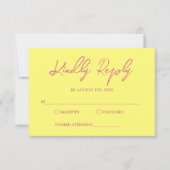 Moderne rosa und buttergelbe Hochzeit RSVP Karte (Vorderseite)
