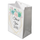 Moderne rosa und grüne Aquarellfarben Mittlere Geschenktüte (Vorderseite Schrägansicht)