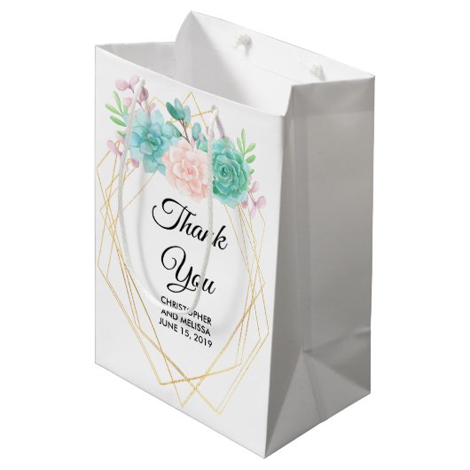 Moderne rosa und grüne Aquarellfarben Mittlere Geschenktüte (Vorderseite Schrägansicht)