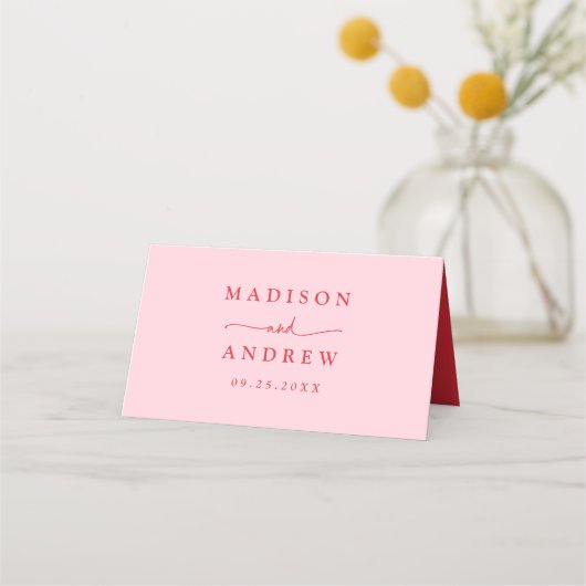 Moderne Rosa- und Rot-Wavy-Rahmen-Hochzeit Platzkarte (Rückseite)