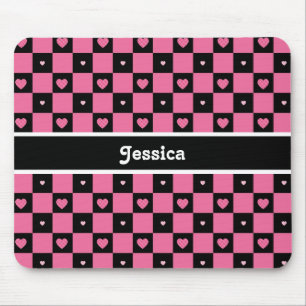 Moderne rosa und schwarz karierte Herzen mit Namen Mousepad