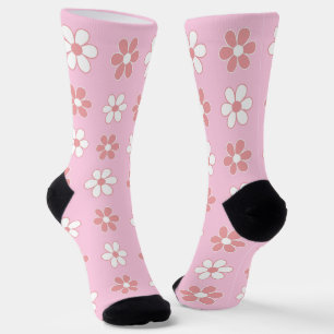 Moderne rosa und weiße Blume in hellrosa Socken