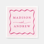 Moderne rosa Wavy Frame Wedding Serviette (Vorderseite)