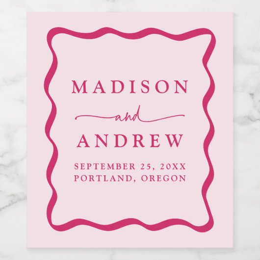 Moderne rosa Wavy Frame Wedding Weinetikett (Einzelnes Label)