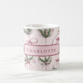Moderne rosa Weihnachtsbaumkugel personalisierter Kaffeetasse (Mittel)