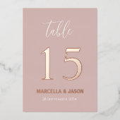 Moderne rosafarbene Hochzeitsfeier-Tischnummer Ros Folieneinladung (Vorderseite)
