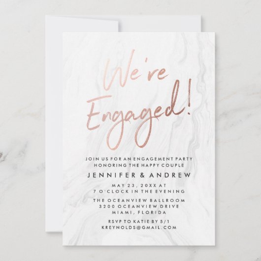 Moderne Rose aus weißem Marmor | Engagement Einladung (Vorderseite)