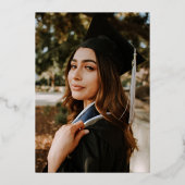 Moderne Rose Gold Class 2025 Graduation Party Folieneinladung (Rückseite)