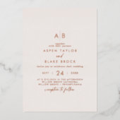 Moderne Rose Gold Foil | Blush Monogram Wedding Folieneinladung (Vorderseite)