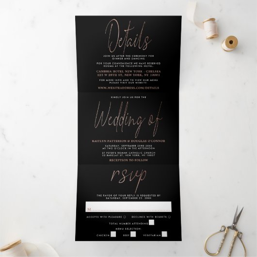 Moderne Rose Gold Foil Script Wedding Suite Dreifach Gefaltete Einladung (Innenseite)