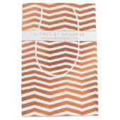Moderne Rose Gold Foil Zickzack auf White Corporat Mittlere Geschenktüte (Vorderseite)