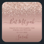 Moderne Rose Gold Glitzer Bat Mitzvah Quadratischer Aufkleber<br><div class="desc">Diese elegante und luxuriöse Rose Gold Glitzer überragt Bat Mitzvah danke Ihnen Aufkleber sind perfekt für Ihre Feier. Ihre schicken und modernen Schriftart sind sauber und einzigartig und einzigartig. Die Stimmung ist komplett anpassbar, sodass Sie Ihre eigenen Wörter auswählen können, wenn Sie möchten. Sie sind Teil einer Reihe von Produkten,...</div>