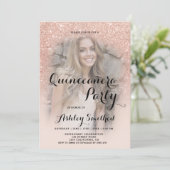 Moderne Rose Gold Glitzer ombre Foto Quinceañera Einladung (Stehend Vorderseite)