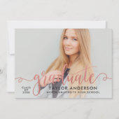 Moderne Rose Gold Script Graduate Foto Abschluss Einladung (Vorderseite)