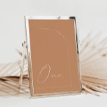 Moderne Rostkalligraphie Eine Tischnummer<br><div class="desc">Konzipiert für die "Arches Minimalistische" Einladungs-Kollektion für Hochzeiten. Klicken Sie zum Ändern der Details auf "Details". Um den Text zu verschieben oder die Größe, den Schriftart oder die Farbe zu ändern, klicken Sie auf "Bearbeiten mit dem Entwurfswerkzeug". Sehen Sie sich den Sammellink auf dieser Seite an, um alle passenden Elemente...</div>