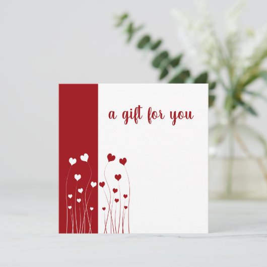 Moderne Rot-Weiß-Romantische Liebe Herz-Geschenkka (Stehend Vorderseite)