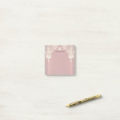 Moderne rote Blumen-Post-it-Notizen mit Gold Post-it Klebezettel (Auf Schreibtisch)