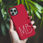 Moderne Rote Monogramm-Initialen des Kardinals iPhone 16 Pro Max Hülle<br><div class="desc">Moderne Kardinal Red Monogram Initials Contemporary Phone 16 Pro Max Hüllen verfügen über ein individuelles personalisiertes Monogramm in moderner Schriftzypografie. Ideal für Familie und Freunde zum Geburtstag,  Weihnachten,  Feiertagen,  Muttertag,  Vatertag und vieles mehr. Designed by ©2024 Evco Holidays www.zazzle.com/store/evcoholidays</div>