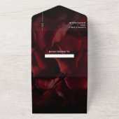 Moderne Rote Rosen in einer Hochzeitsreise All In One Einladung (Außenbereich)