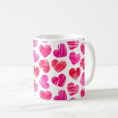 Moderne rote und rosa doodled Hearts Valentine Kaffeetasse (VorderseiteRechts)