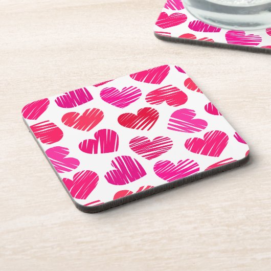 Moderne rote und rosa doodled Hearts Valentine Untersetzer (Linke Seite)