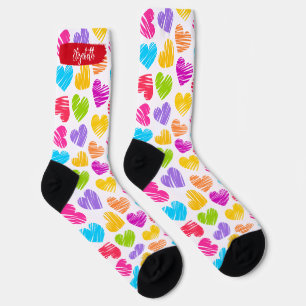 Moderne rote und rosa doodled Herzen Valentine Nam Socken