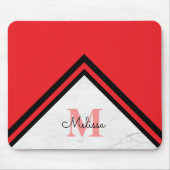 Moderne rote und schwarze Chevron-Namensmonogramm Mousepad (Vorne)