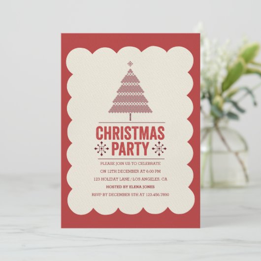 Moderne Rote Weihnachtsbaume-Party Einladung (Stehend Vorderseite)