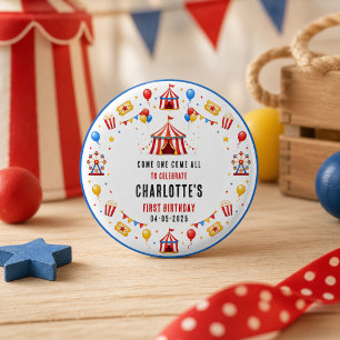 Moderne rote Zirkuskarte zum 1. Geburtstag jedes Button